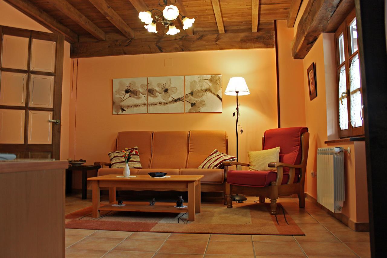 Apartamentos El Llago Boal エクステリア 写真